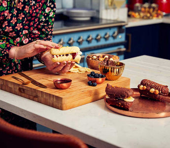 Fall in love with these Meringue Sandwiches