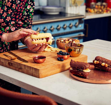 Fall in love with these Meringue Sandwiches